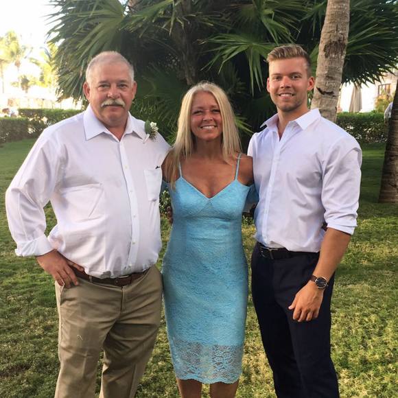 Meet your Posher, Kris - Picture 1 of 1